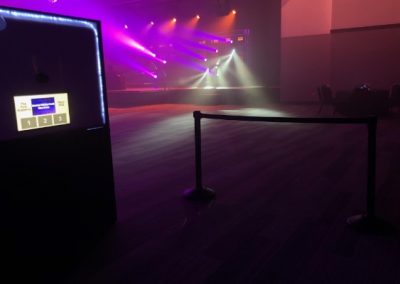 Photo Booth for Rent in Orlando Yager Entertainment 400x284 - Yager Entertainment Orlando